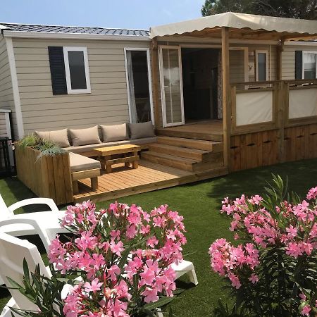 Mobil Home Camping Le Mar Estang Bord De Plage Canet Exterior foto