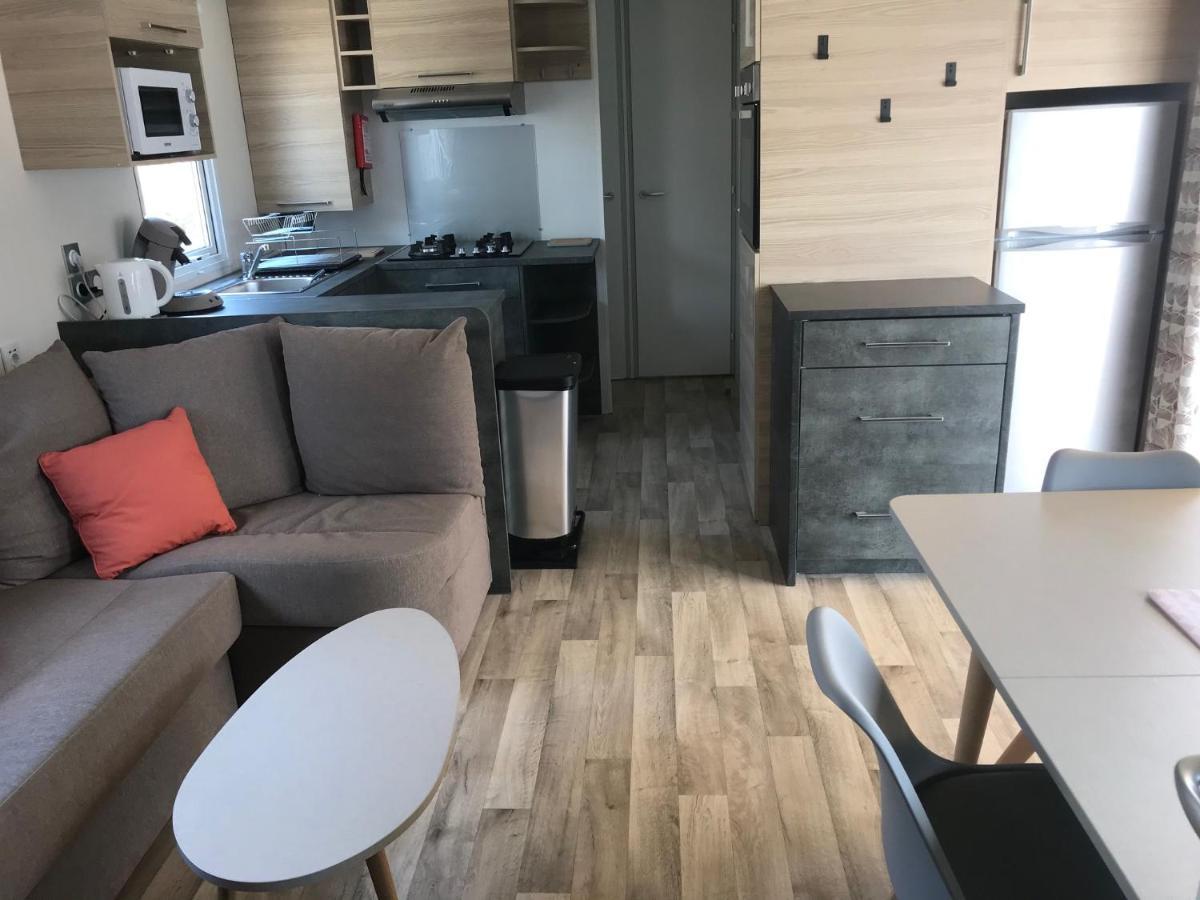 Mobil Home Camping Le Mar Estang Bord De Plage Canet Exterior foto